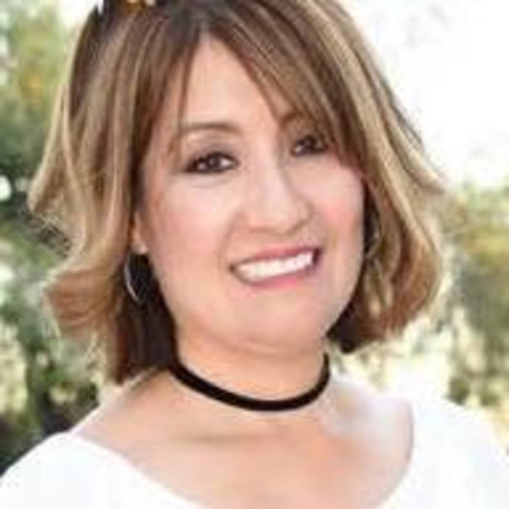 Meet your Posher, Leticia